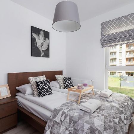 Krowodrza Apartment Premium With Balcony By Renters Prestige Krakow Exterior photo